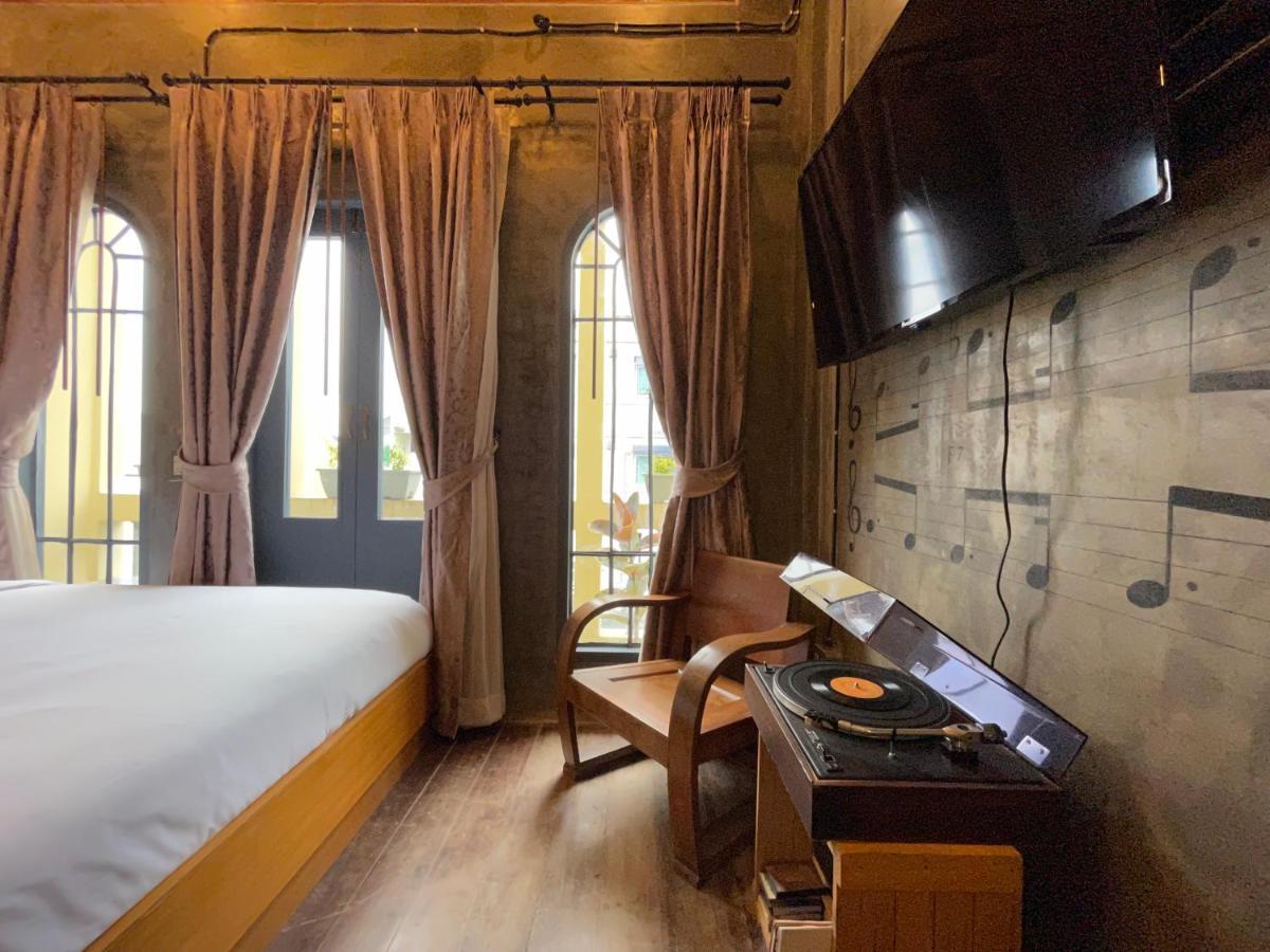 Central Old Town Cottage Банкок Екстериор снимка