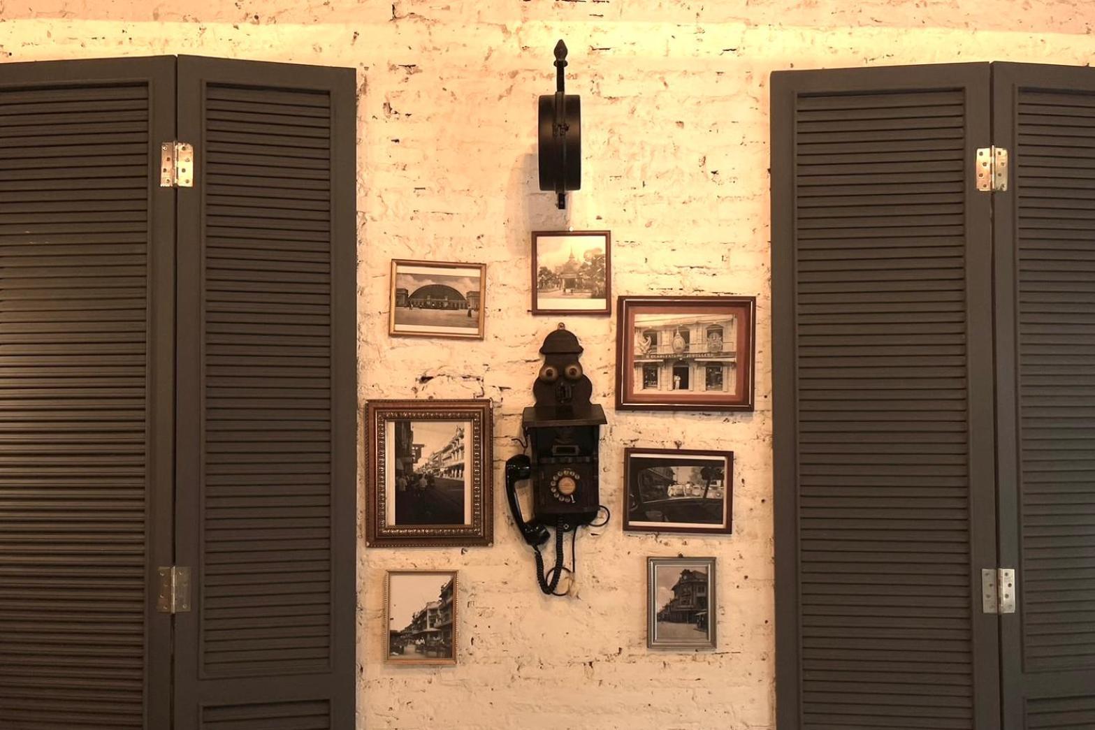 Central Old Town Cottage Банкок Екстериор снимка